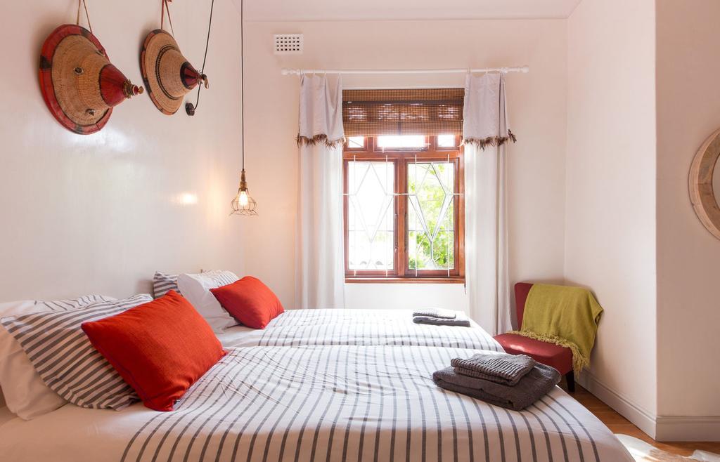 Number5 Guesthouse Кейптаун Екстериор снимка