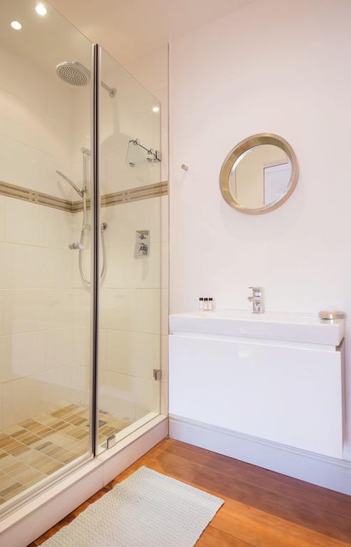 Number5 Guesthouse Кейптаун Екстериор снимка